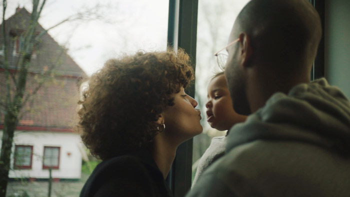 Quedarse en casa en comparaci&oacute;n con volver al trabajo